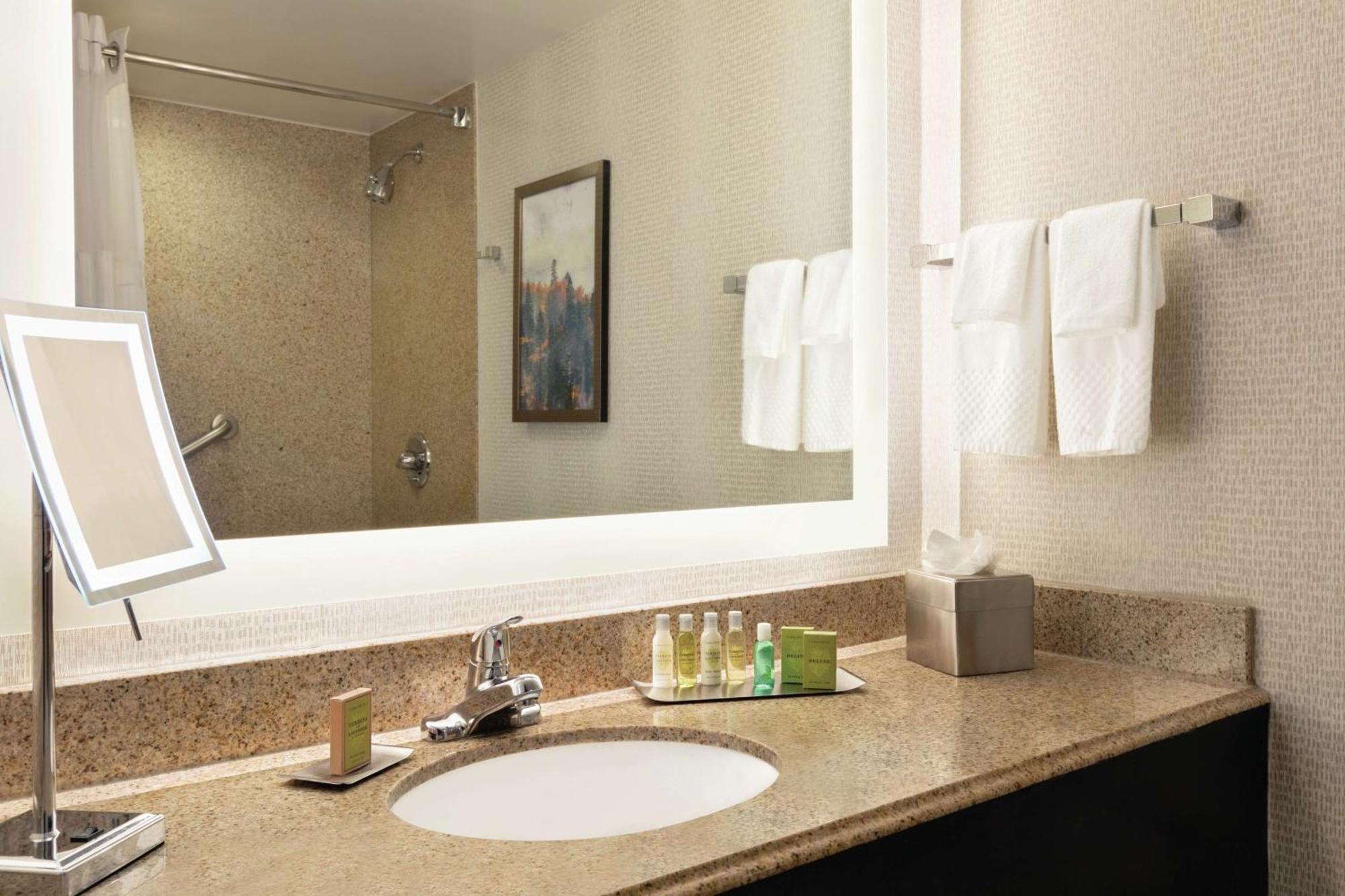 Doubletree By Hilton Atlanta Northeast/Northlake Tucker Exterior foto