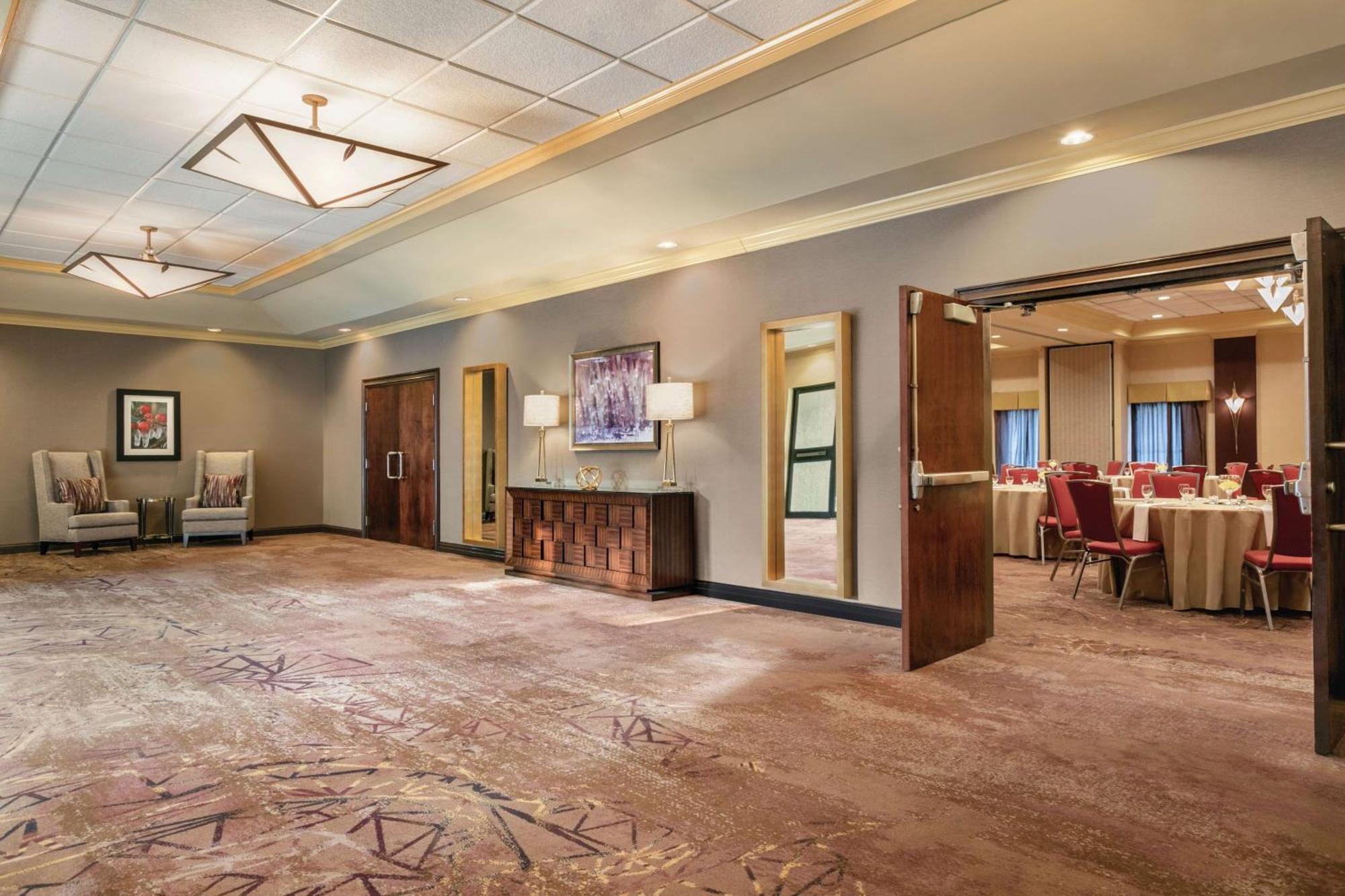 Doubletree By Hilton Atlanta Northeast/Northlake Tucker Exterior foto